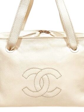 CHANEL CC Logo Leather Shoulder Bag Ivory/Cream